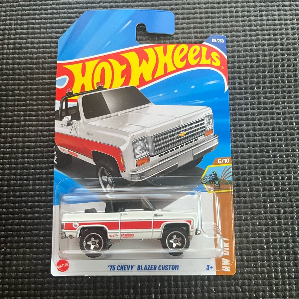 🔥Hot Wheels - '75 Chevy Blazer Custom